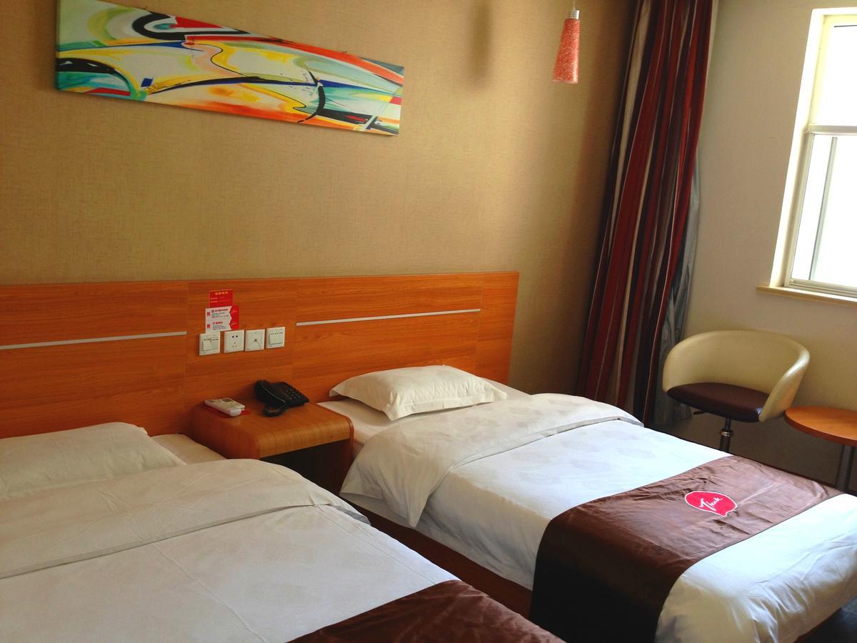Thank Inn Chain Hotel Shanxi Shangluo Shanyang Nanxin Street Zewnętrze zdjęcie